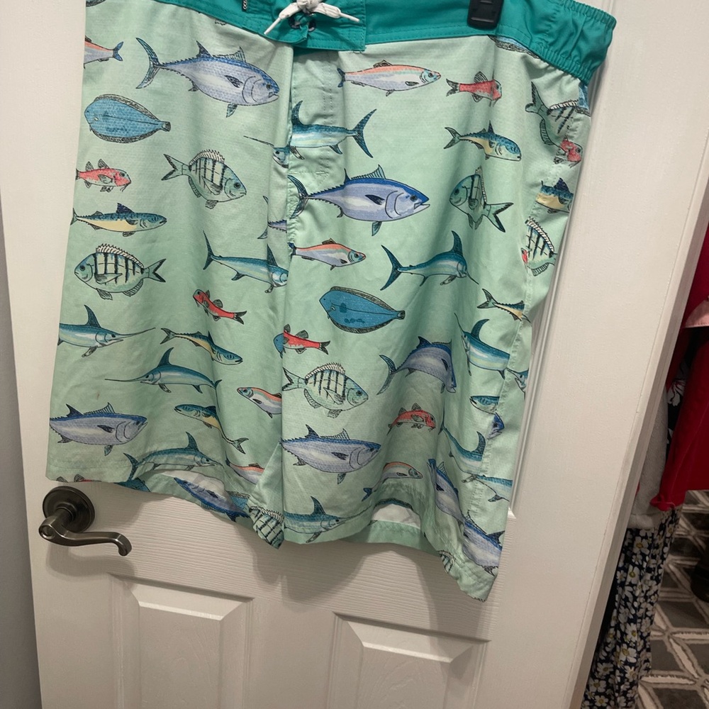 Playful Green Fish Pattern Board Shorts - Picture 4 of 15